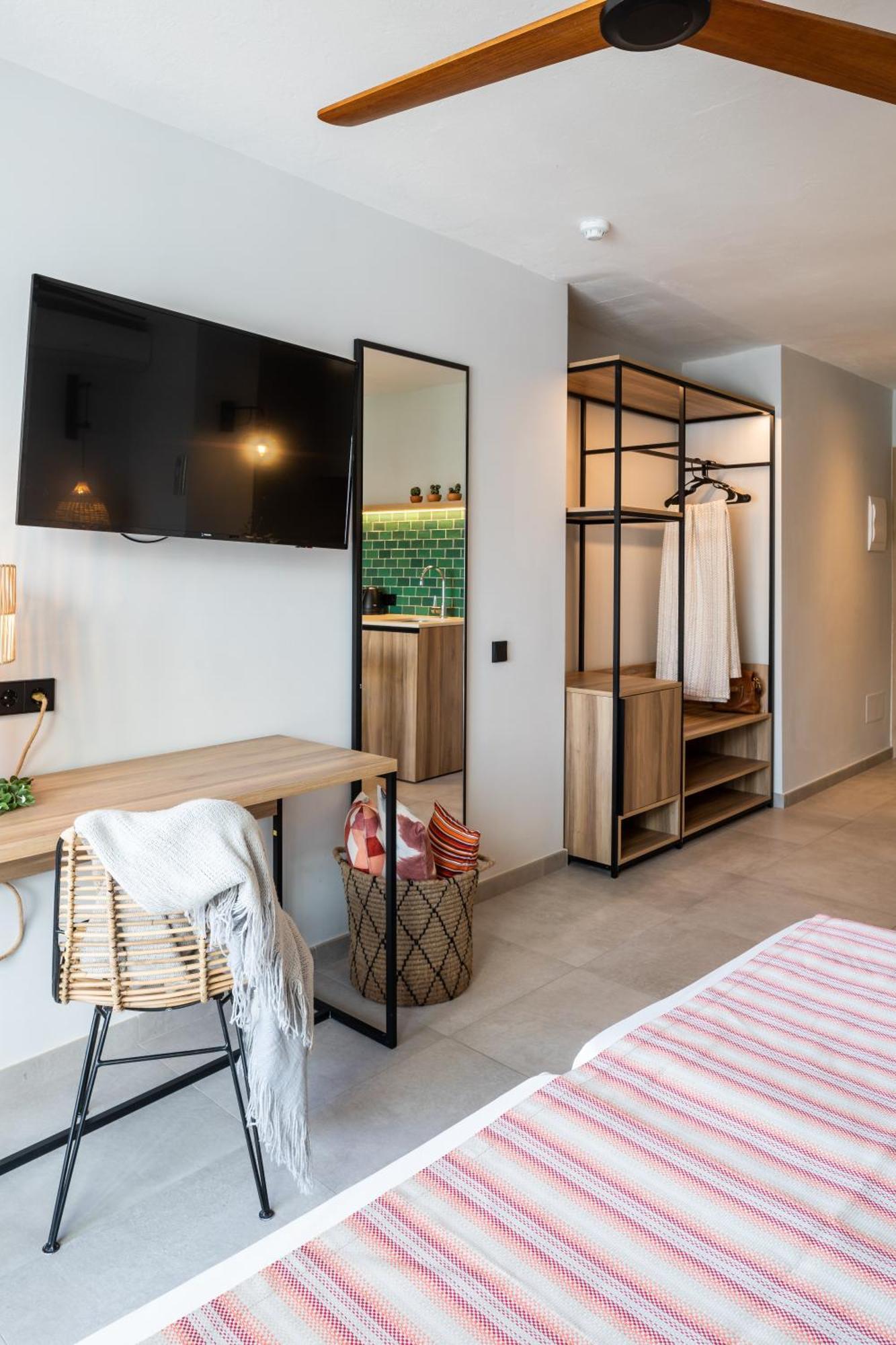 Aparthotel Casita Blanca - Adults Only San Antonio (Ibiza) Exterior foto